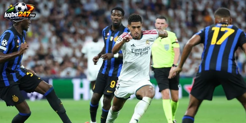 Giành 3 điểm, Real Madrid vẫn chưa thể làm hài lòng người hâm mộ